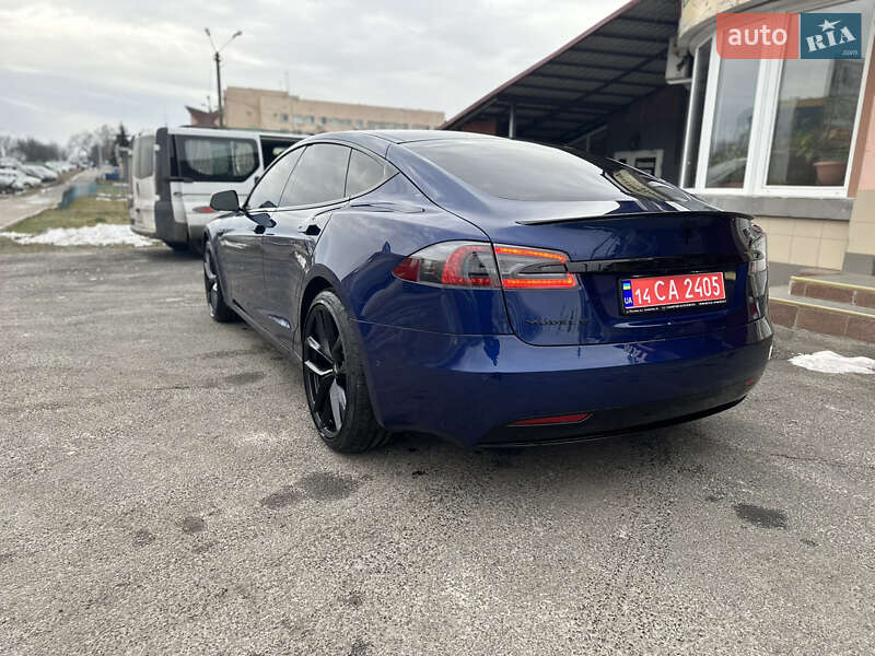 Лифтбек Tesla Model S 2018 в Полтаве