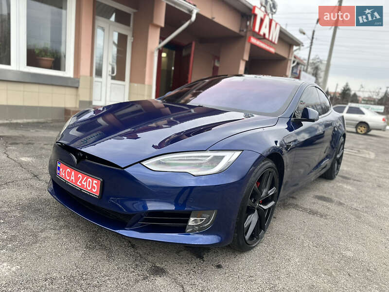 Лифтбек Tesla Model S 2018 в Полтаве
