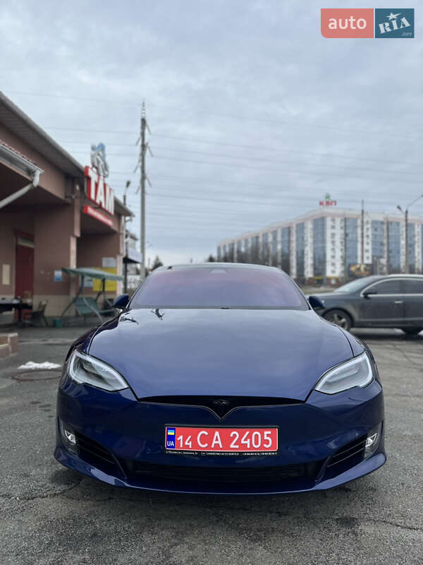 Лифтбек Tesla Model S 2018 в Полтаве
