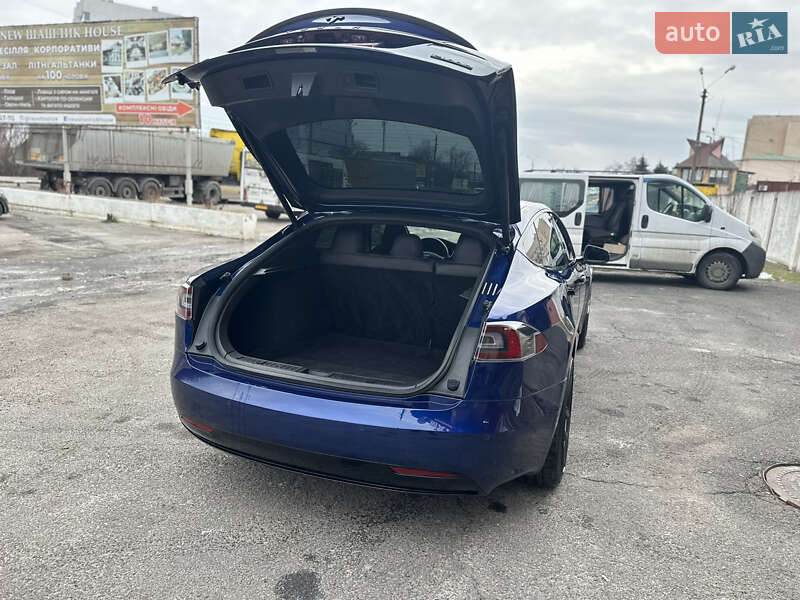 Лифтбек Tesla Model S 2018 в Полтаве