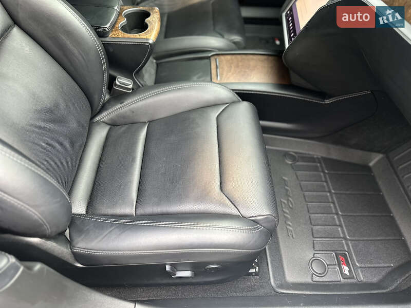 Лифтбек Tesla Model S 2018 в Полтаве