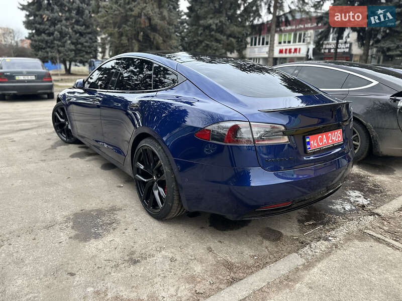Лифтбек Tesla Model S 2018 в Полтаве