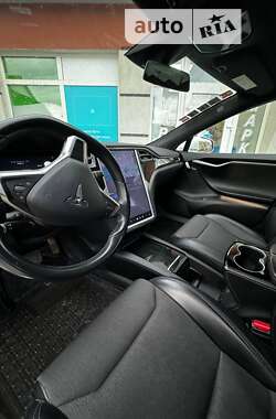 Лифтбек Tesla Model S 2017 в Хусте