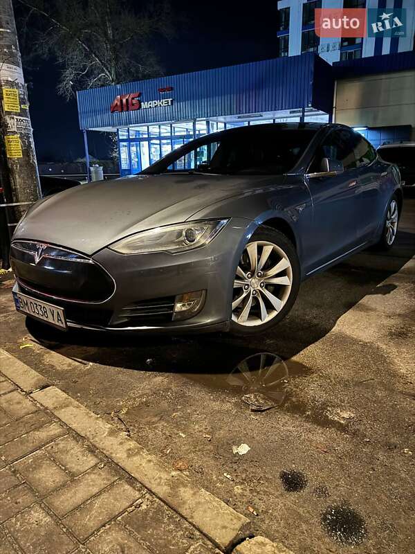 Ліфтбек Tesla Model S 2014 в Сумах фото 10 Ліфтбек Tesla Model S 2014 в Сумах