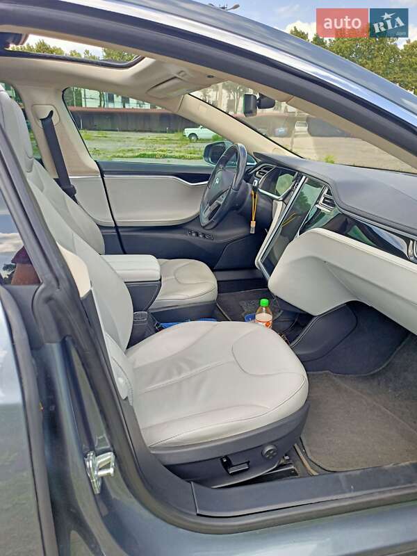 Ліфтбек Tesla Model S 2014 в Сумах фото 16 Ліфтбек Tesla Model S 2014 в Сумах