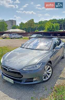 Ліфтбек Tesla Model S 2014 в Сумах фото 12 Ліфтбек Tesla Model S 2014 в Сумах