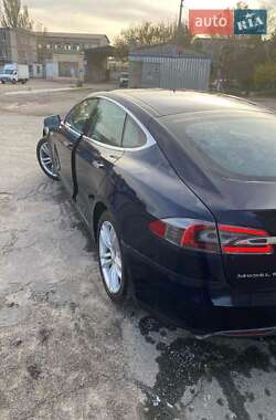 Лифтбек Tesla Model S 2013 в Николаеве