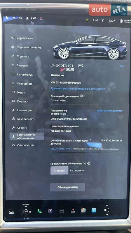 Ліфтбек Tesla Model S 2013 в Чернівцях