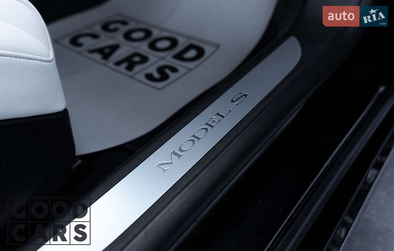 Лифтбек Tesla Model S 2019 в Одессе