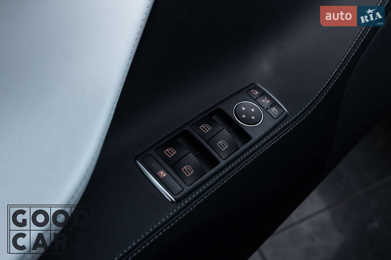 Лифтбек Tesla Model S 2019 в Одессе