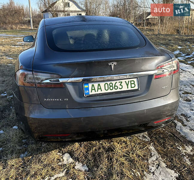 Лифтбек Tesla Model S 2018 в Борисполе