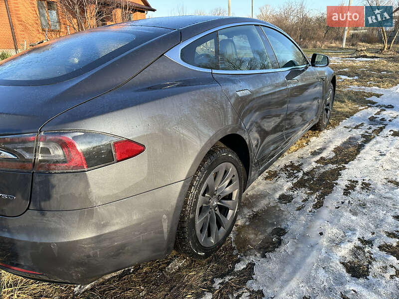 Лифтбек Tesla Model S 2018 в Борисполе