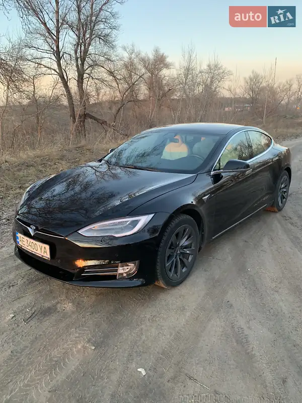 Tesla Model S