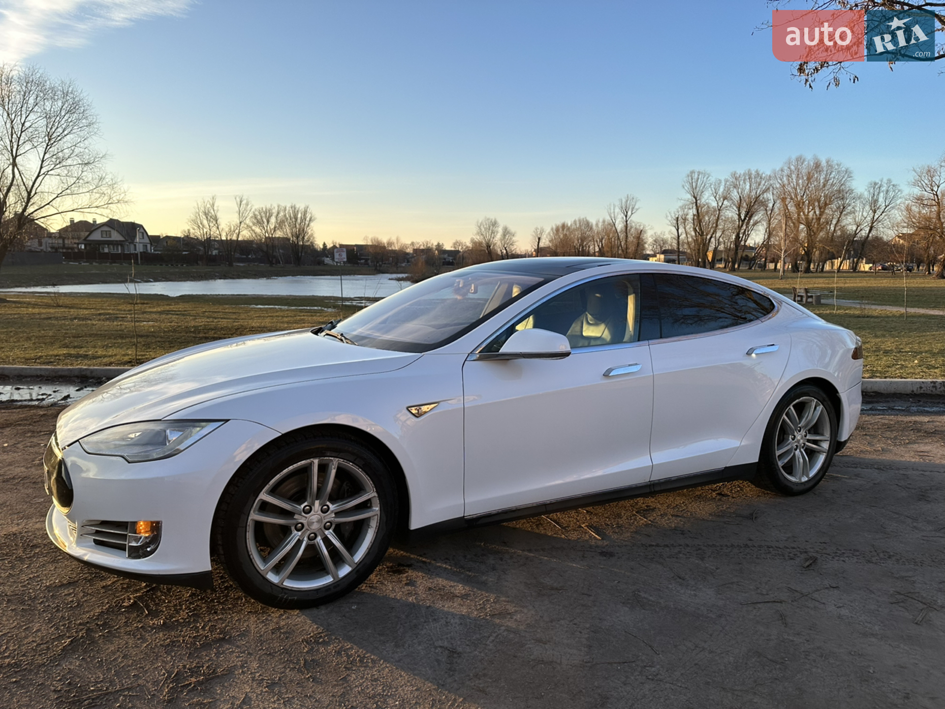2013 Tesla Model S - мініатюра 14