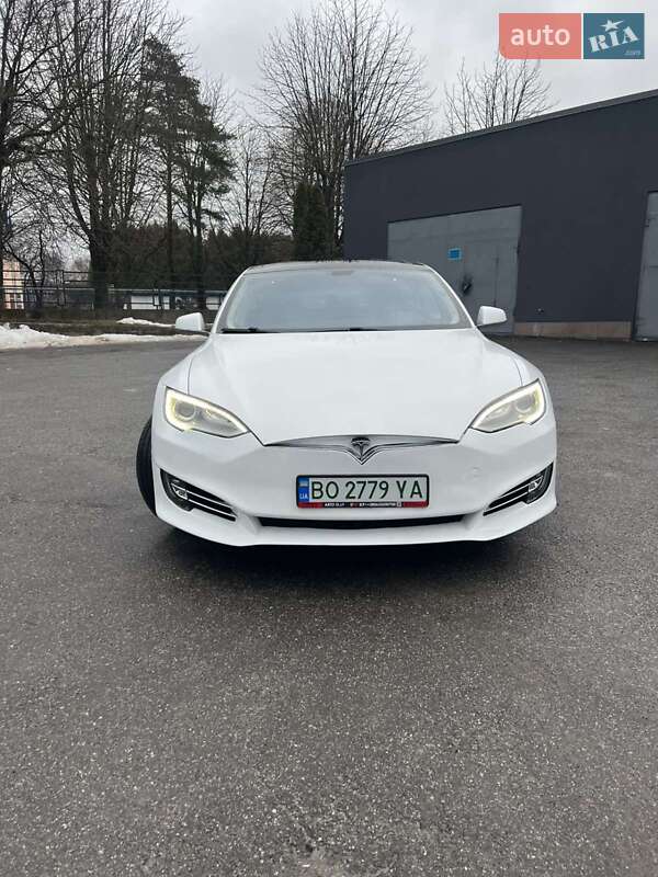 Лифтбек Tesla Model S 2014 в Тернополе