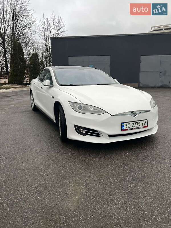 Лифтбек Tesla Model S 2014 в Тернополе