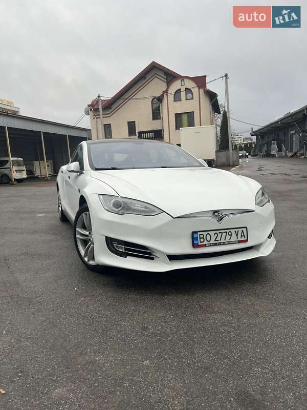 Лифтбек Tesla Model S 2014 в Тернополе