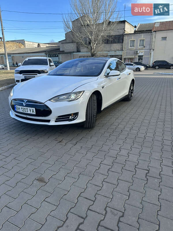 Лифтбек Tesla Model S 2012 в Одессе