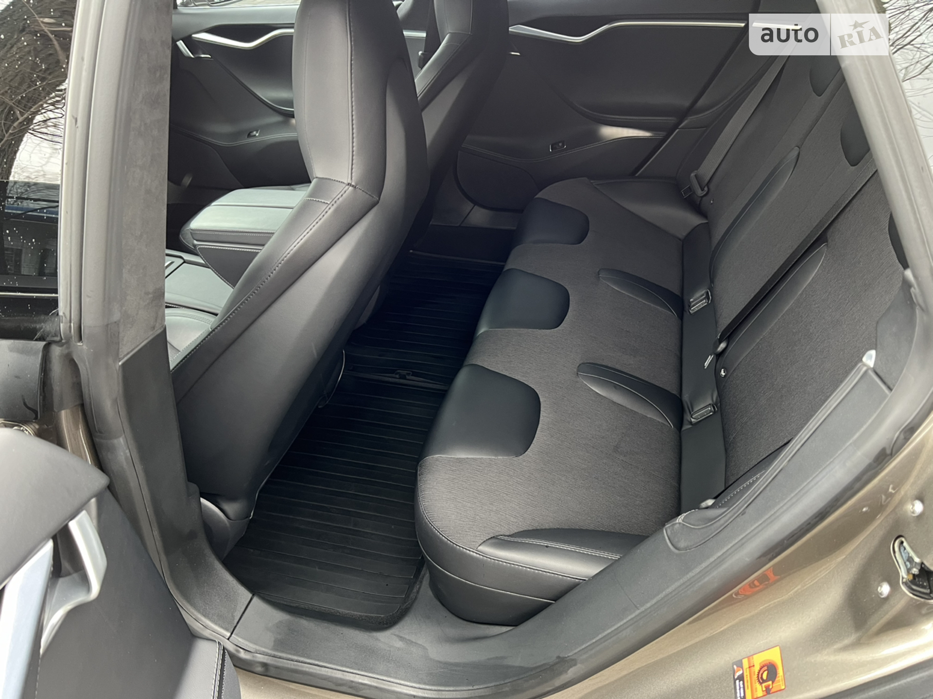 2016 Tesla Model S - мініатюра 13