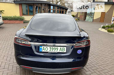 Лифтбек Tesla Model S 2014 в Виноградове