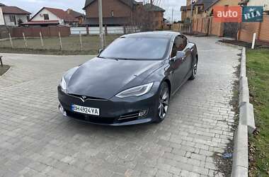 Ліфтбек Tesla Model S 2015 в Одесі