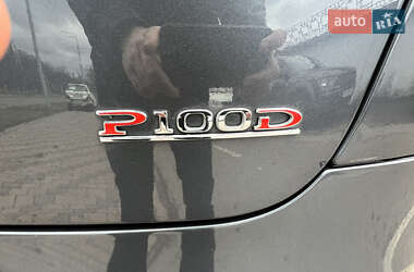 Лифтбек Tesla Model S 2018 в Киеве
