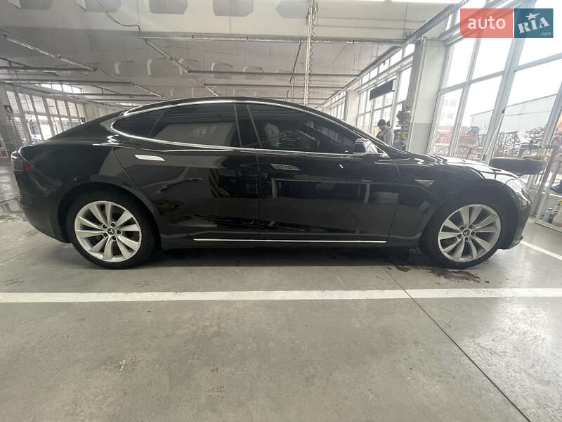 Лифтбек Tesla Model S 2014 в Николаеве