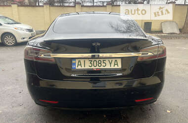 Ліфтбек Tesla Model S 2017 в Києві