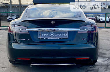 Ліфтбек Tesla Model S 2013 в Києві