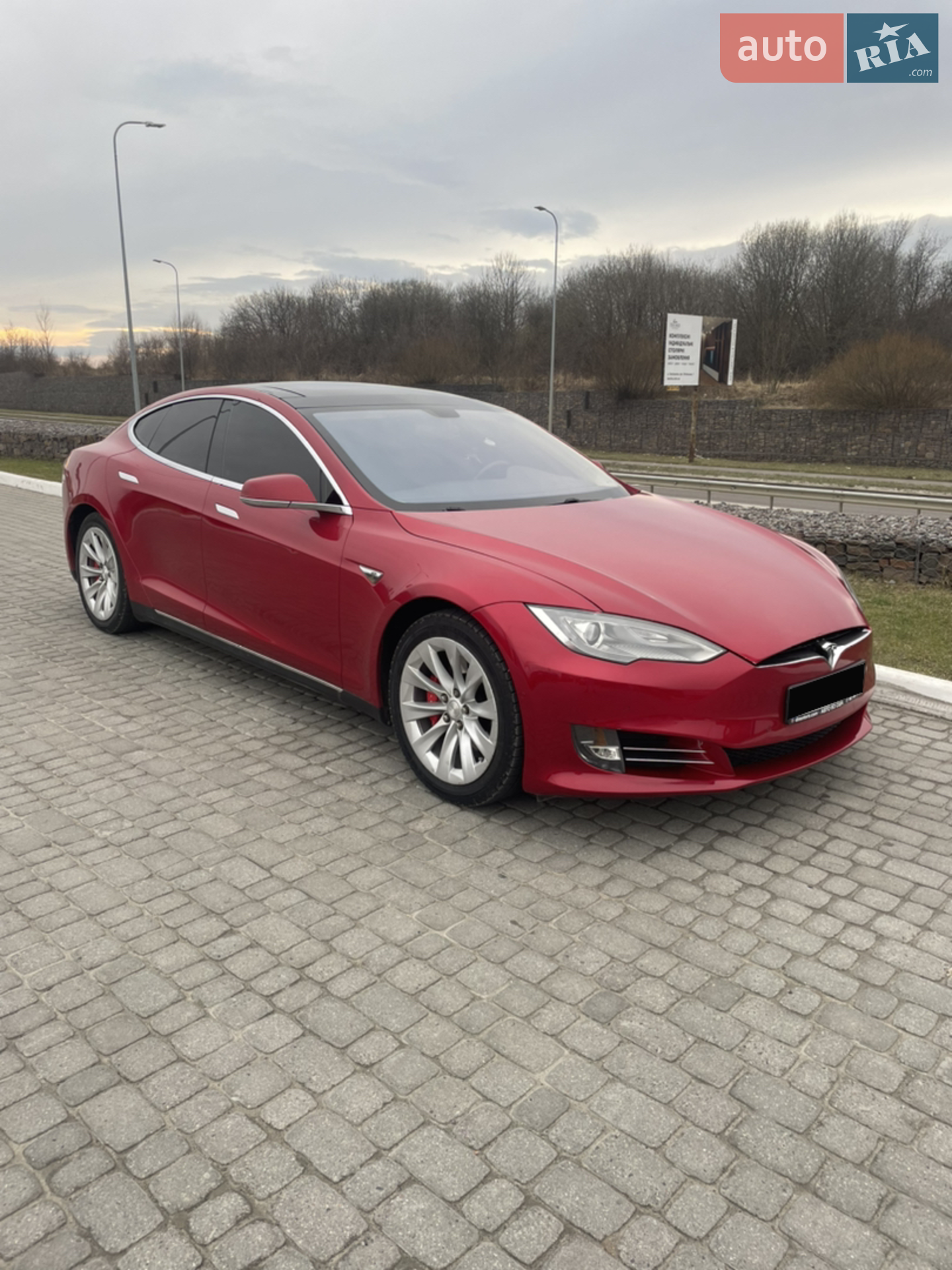 2014 Tesla Model S - мініатюра 9