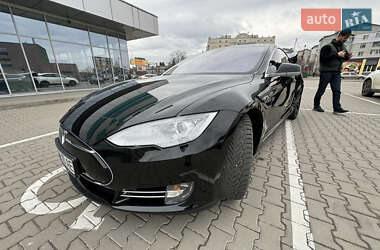 Лифтбек Tesla Model S 2014 в 