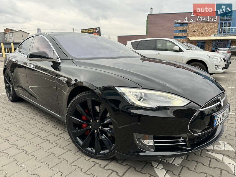 Ліфтбек Tesla Model S 2014 в Києві