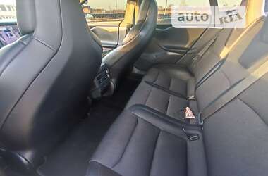 Лифтбек Tesla Model S 2018 в 