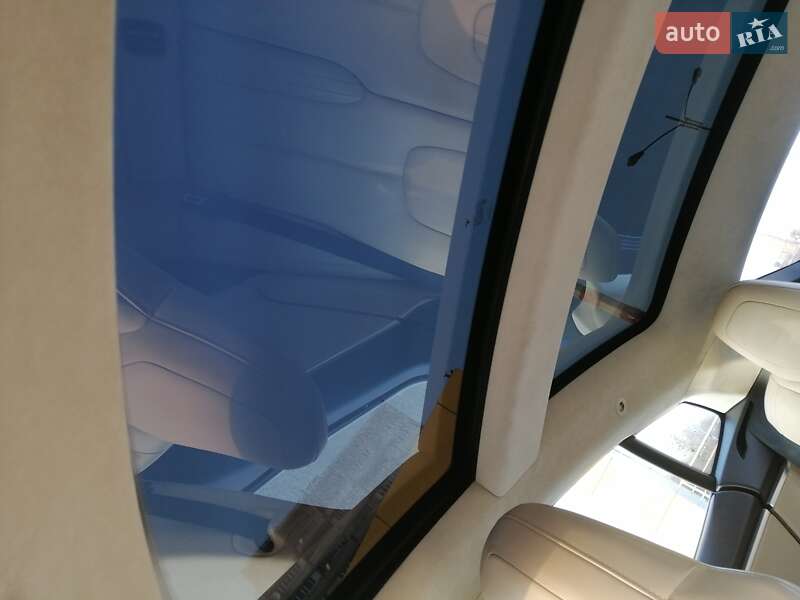 Лифтбек Tesla Model S 2015 в Житомире