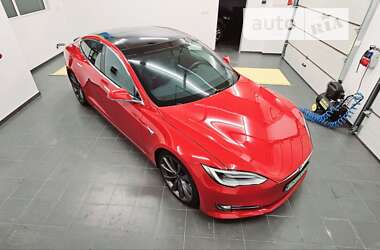 Лифтбек Tesla Model S 2018 в Житомире