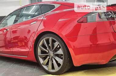 Лифтбек Tesla Model S 2018 в Житомире