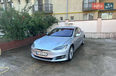 Лифтбек Tesla Model S 2016 в Запорожье