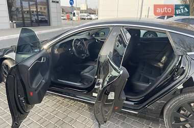 Лифтбек Tesla Model S 2019 в Одессе