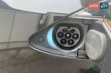 Лифтбек Tesla Model S 2018 в Киеве