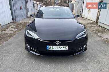 Лифтбек Tesla Model S 2018 в Киеве