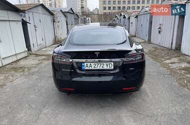 Лифтбек Tesla Model S 2018 в Киеве