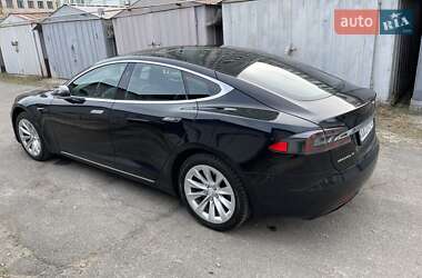 Лифтбек Tesla Model S 2018 в Киеве