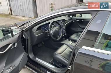 Лифтбек Tesla Model S 2018 в Киеве