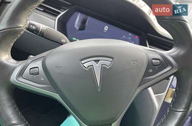 Лифтбек Tesla Model S 2018 в Киеве