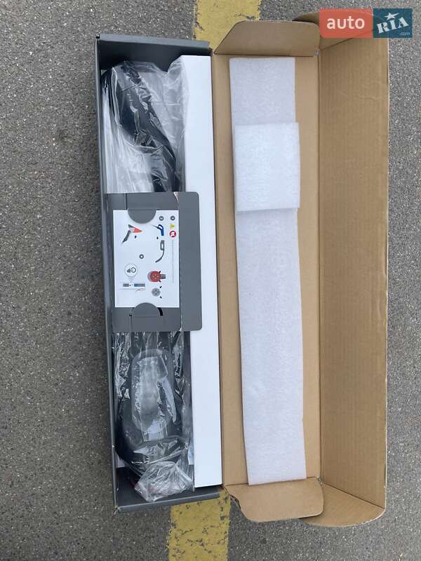 Лифтбек Tesla Model S 2018 в Киеве