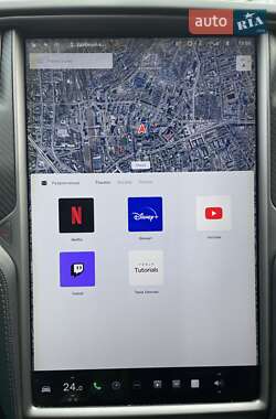Лифтбек Tesla Model S 2018 в Киеве