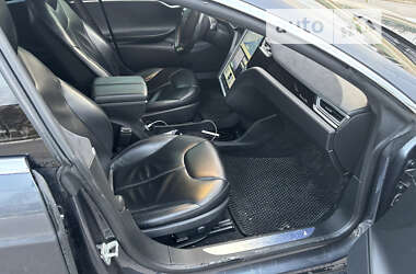 Лифтбек Tesla Model S 2015 в Киеве