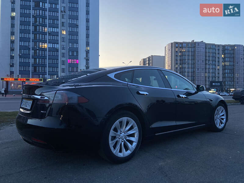 Лифтбек Tesla Model S 2018 в Черкассах фото 2 Лифтбек Tesla Model S 2018 в Черкассах