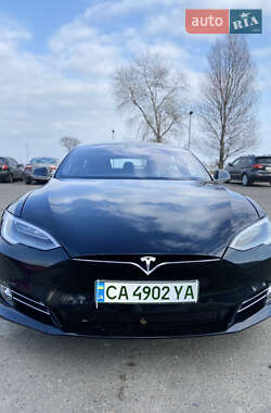 Лифтбек Tesla Model S 2018 в Черкассах