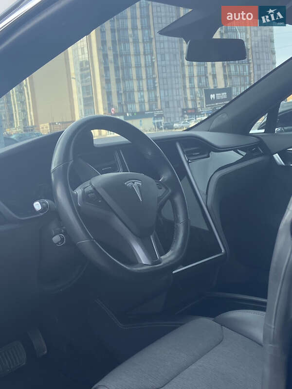 Лифтбек Tesla Model S 2018 в Черкассах фото 12 Лифтбек Tesla Model S 2018 в Черкассах
